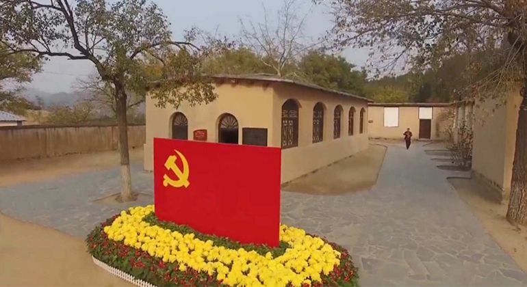 习近平：守初心 担使命 找差距 抓落实