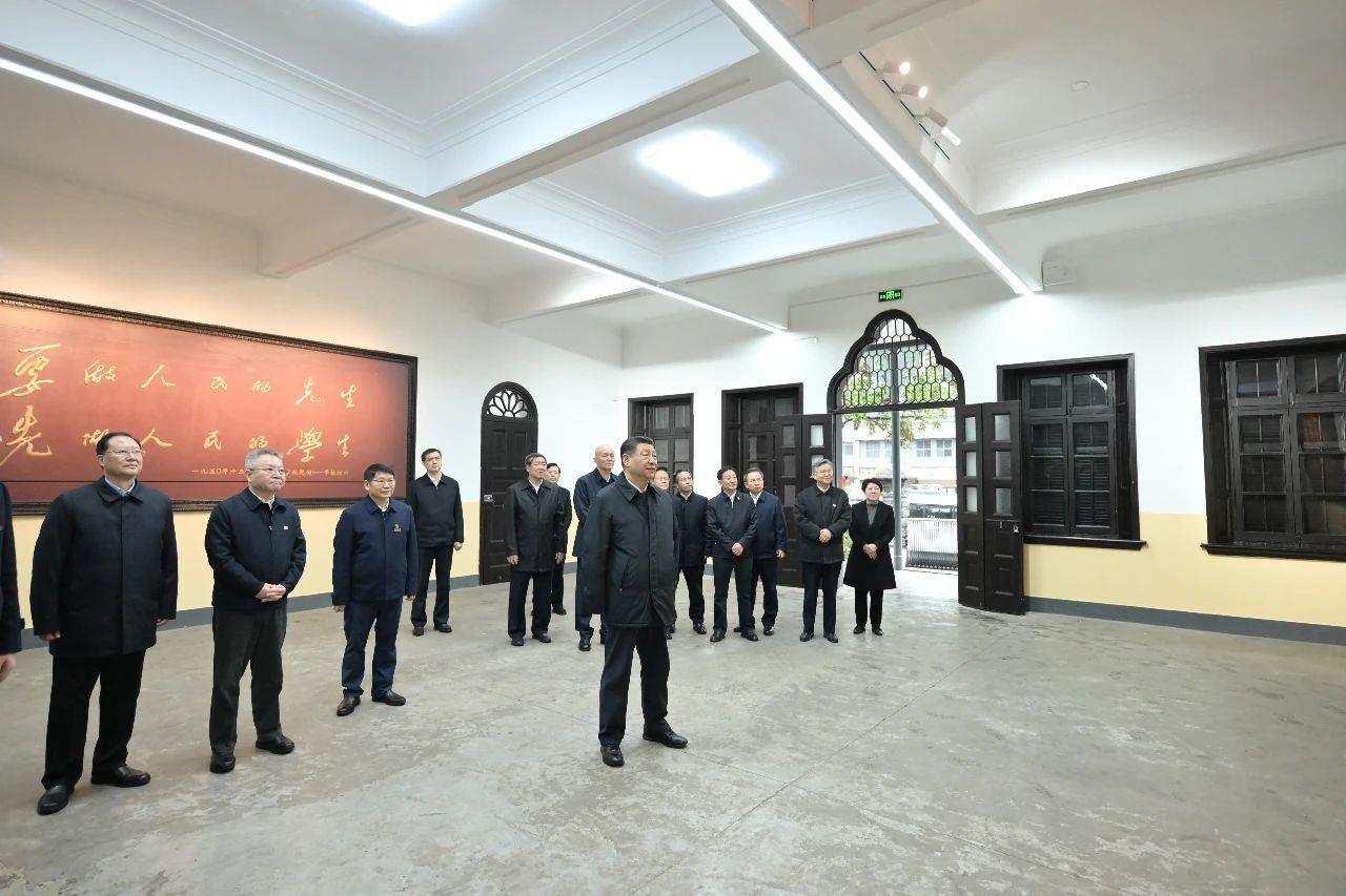 习近平在湖南考察时强调 引导党员干部学纪知纪明纪守纪