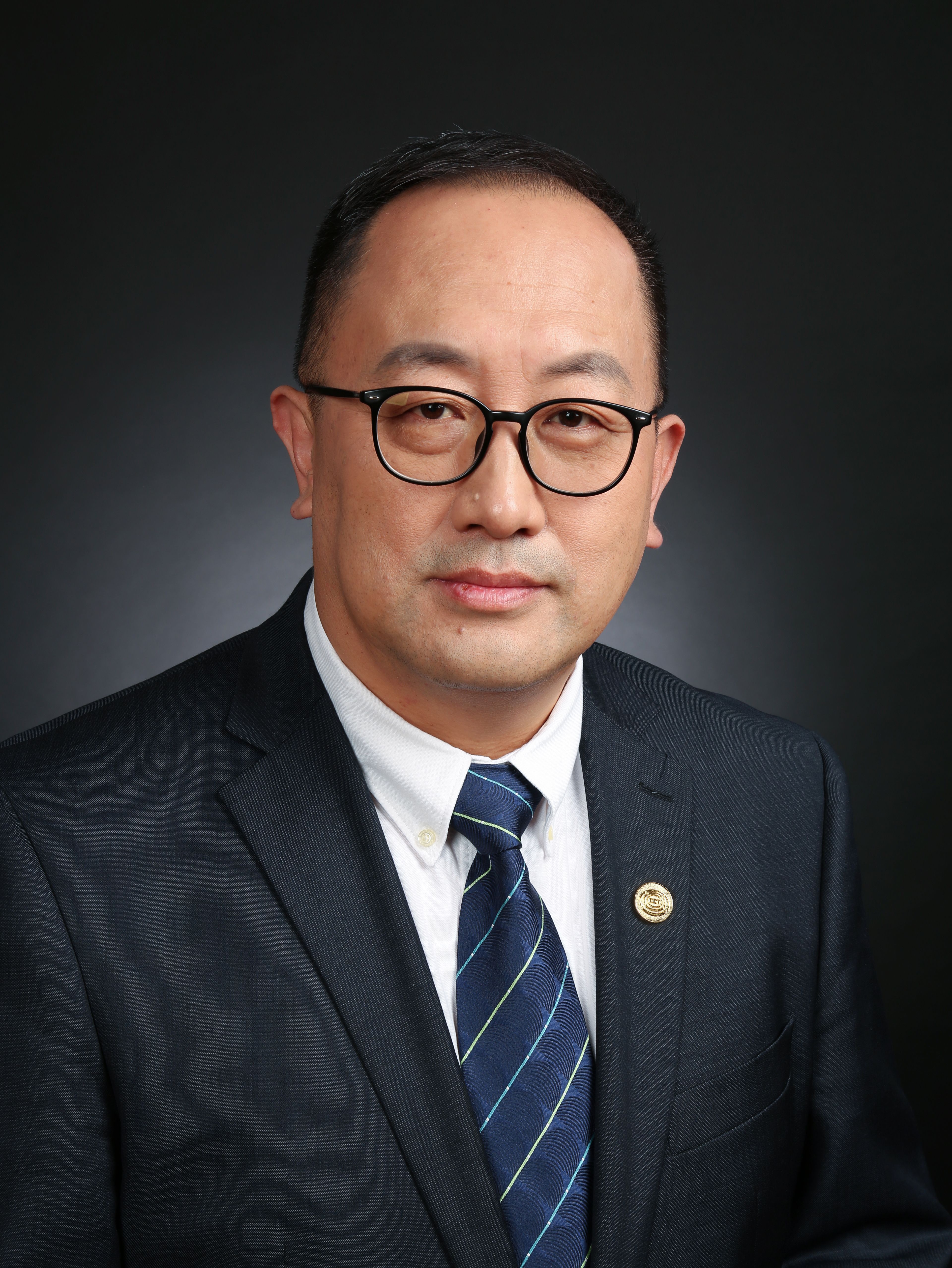 Mr. Huang Jing’an
