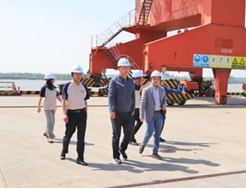 中储股份领导赴中储南京物流有限公司检查指导工作